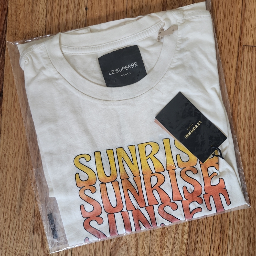 Le Superbe Sunrise Sunset Cropped T-Shirt Women's Size L